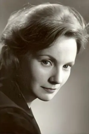 Dilys Hamlett